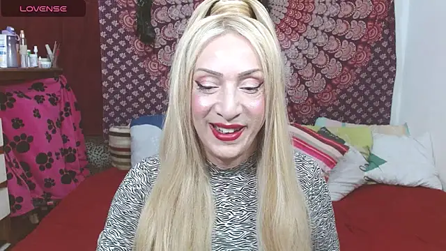 Snapshot of elena_evans chatting on March 5, 3:56 pm elena evans online show from March 5, 3:56 pm