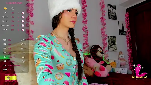 Snapshot of gabrielatafur_ chatting on February 8, 12:39 pm gabrielatafur online show from February 8, 12:39 pm
