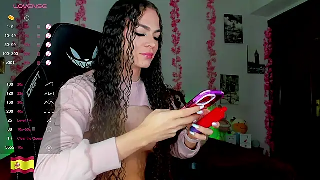 Snapshot of gabrielatafur_ chatting on March 3, 1:28 am gabrielatafur online show from March 3, 1:28 am