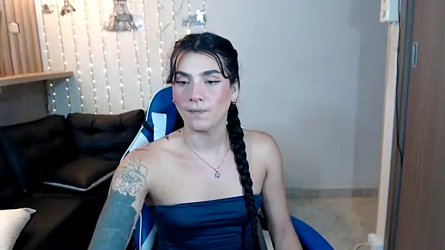 Snapshot of ximena22love chatting on September 29, 10:20 pm ximena22love online show from September 29, 10:20 pm