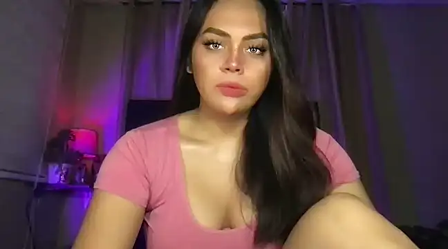Snapshot of _MissKhimberlyXxx_ chatting on January 17, 6:14 pm MissKhimberlyXxx online show from January 17, 6:14 pm