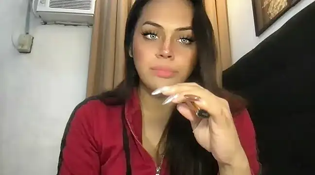 Snapshot of _MissKhimberlyXxx_ chatting on February 18, 6:28 pm MissKhimberlyXxx online show from February 18, 6:28 pm