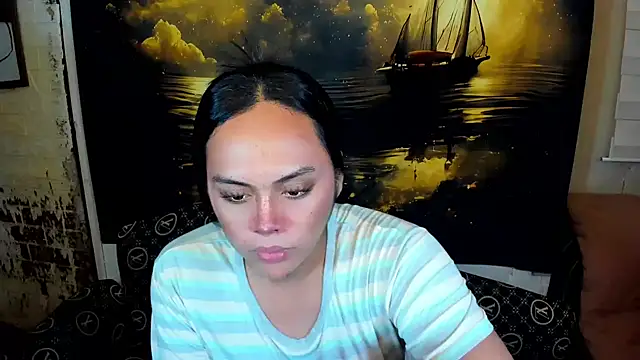 Snapshot of _MissKhimberlyXxx_ chatting on October 5, 9:14 pm MissKhimberlyXxx online show from October 5, 9:14 pm