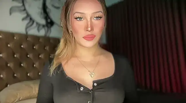 Snapshot of Jasmine_Elcock chatting on January 15, 5:05 pm Jasmine Elcock online show from January 15, 5:05 pm
