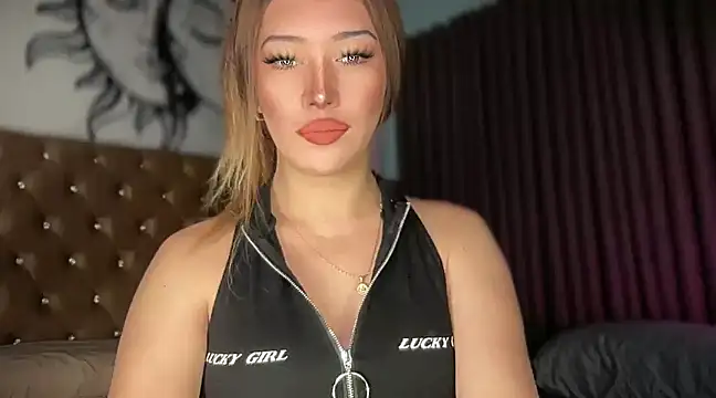 Snapshot of Jasmine_Elcock chatting on January 21, 7:17 pm Jasmine Elcock online show from January 21, 7:17 pm