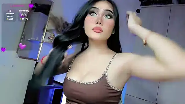 Snapshot of Icon1c_LiLy chatting on October 8, 3:19 am Icon1c LiLy online show from October 8, 3:19 am