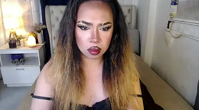 Snapshot of RebecaNextToYou chatting on January 7, 5:53 pm RebecaNextToYou online show from January 7, 5:53 pm