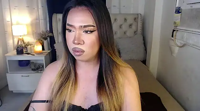 Snapshot of RebecaNextToYou chatting on January 11, 5:18 pm RebecaNextToYou online show from January 11, 5:18 pm