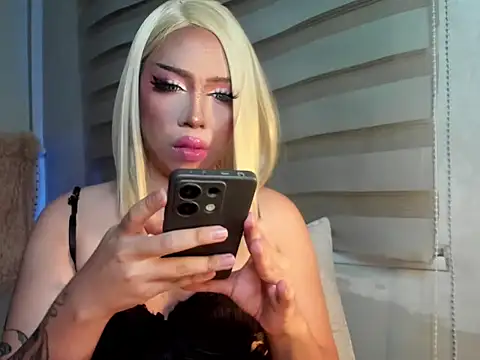 Snapshot of RebecaNextToYou chatting on September 11, 5:32 pm RebecaNextToYou online show from September 11, 5:32 pm