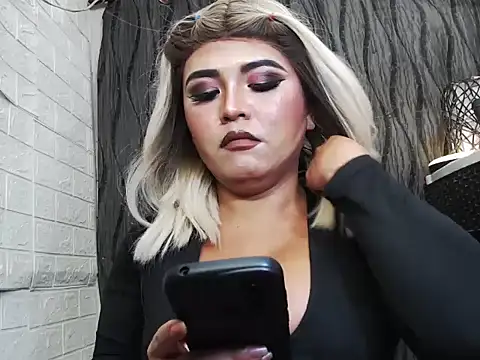 x12inchanaconda online show from October 11, 1:52 am