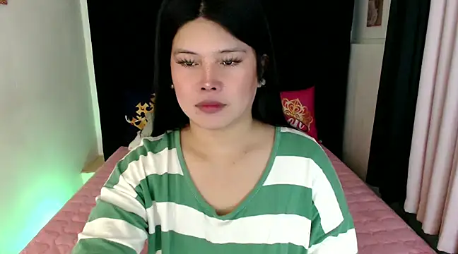 Snapshot of Angelic_Fuckerxxx chatting on January 16, 5:32 am Angelic Fuckerxxx online show from January 16, 5:32 am