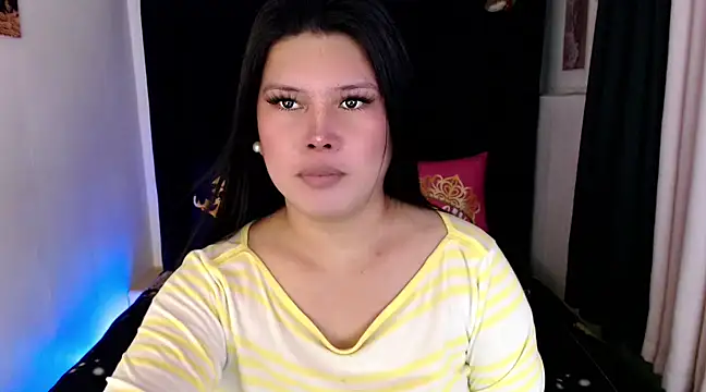 Snapshot of Angelic_Fuckerxxx chatting on February 22, 4:29 am Angelic Fuckerxxx online show from February 22, 4:29 am