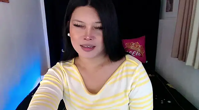 Snapshot of Angelic_Fuckerxxx chatting on March 4, 6:26 am Angelic Fuckerxxx online show from March 4, 6:26 am