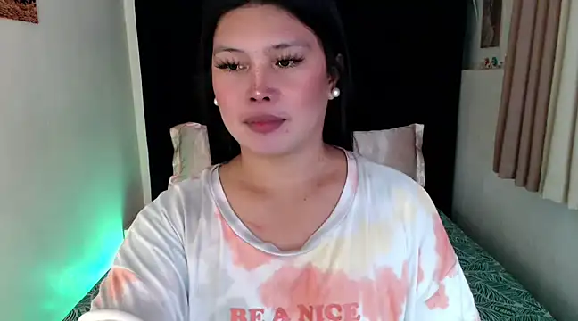 Snapshot of Angelic_Fuckerxxx chatting on March 16, 11:04 am Angelic Fuckerxxx online show from March 16, 11:04 am