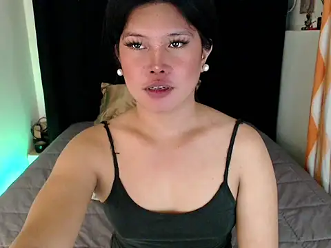 Snapshot of Angelic_Fuckerxxx chatting on September 18, 2:17 am Angelic Fuckerxxx online show from September 18, 2:17 am
