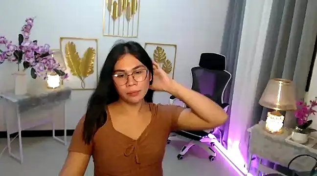 Snapshot of Asian_flabby chatting on December 23, 3:33 pm Asian flabby online show from December 23, 3:33 pm