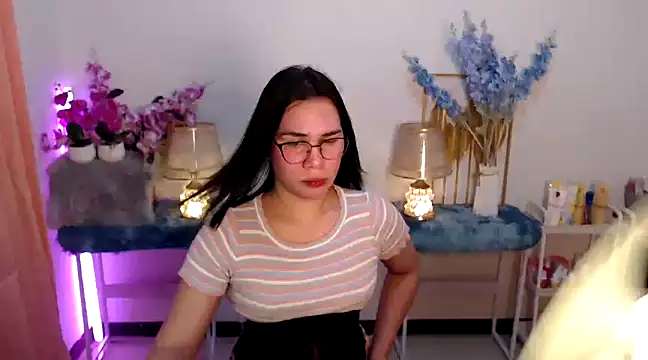 Snapshot of Asian_flabby chatting on January 20, 7:57 pm Asian flabby online show from January 20, 7:57 pm
