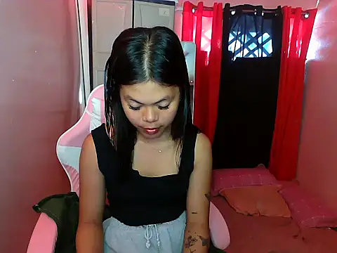 Snapshot of young_salsalita chatting on January 26, 7:42 am young salsalita online show from January 26, 7:42 am