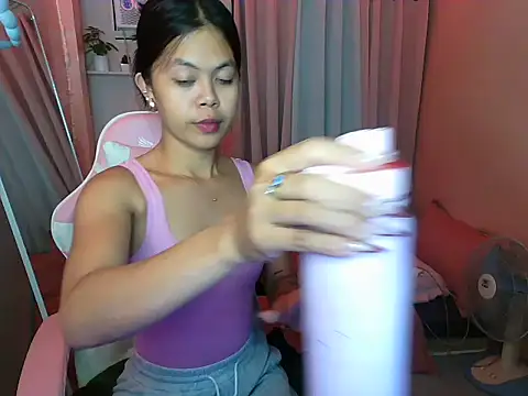 Snapshot of young_salsalita chatting on September 19, 5:19 pm young salsalita online show from September 19, 5:19 pm