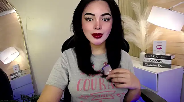 HotstuffCherrySummer online show from December 3, 5:59 am