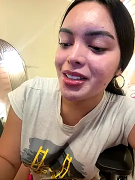 HotstuffCherrySummer online show from November 20, 8:37 am