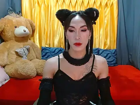 Snapshot of xxSexyBitch69xx chatting on February 6, 9:32 am xxSexyBitch69xx online show from February 6, 9:32 am