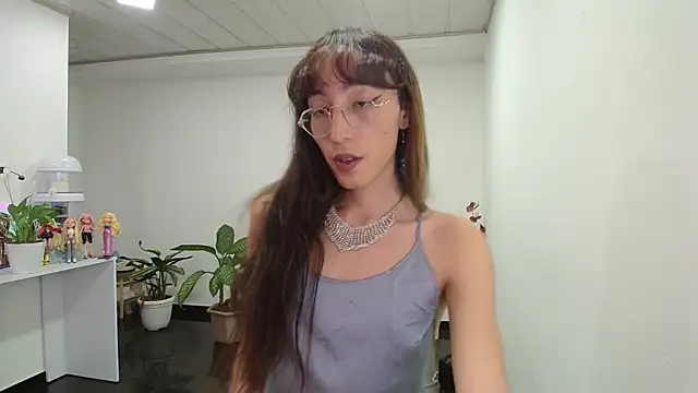 Snapshot of NicoleCortez chatting on February 8, 10:51 pm NicoleCortez online show from February 8, 10:51 pm