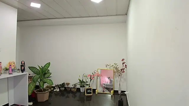 Snapshot of NicoleCortez chatting on March 7, 1:39 am NicoleCortez online show from March 7, 1:39 am