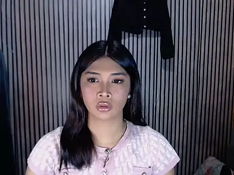 Snapshot of Maria-Moore chatting on October 5, 3:34 pm Maria-Moore online show from October 5, 3:34 pm