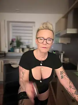 Snapshot of German_Milf chatting on January 10, 1:41 pm German Milf online show from January 10, 1:41 pm