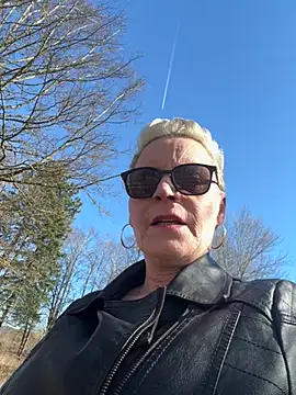 Snapshot of German_Milf chatting on March 18, 1:03 pm German Milf online show from March 18, 1:03 pm