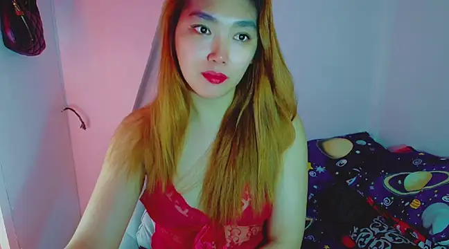 Snapshot of TR4NSCUTI3 chatting on December 2, 8:50 pm TR4NSCUTI3 online show from December 2, 8:50 pm