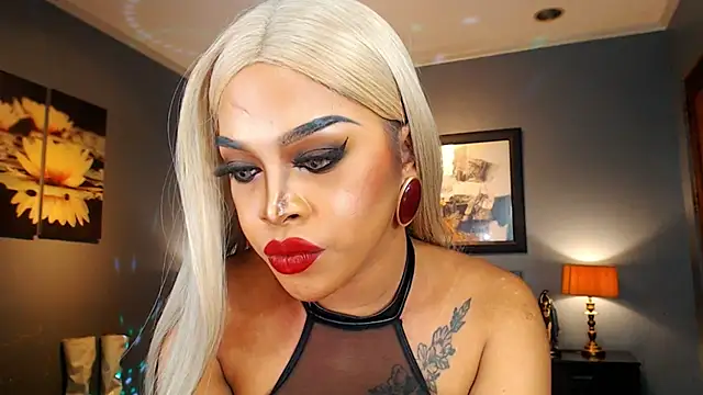 MarryQueen22 online show from November 27, 4:04 am