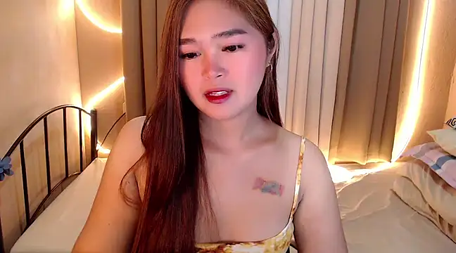 Snapshot of Itsme_claire chatting on January 10, 9:53 pm Itsme claire online show from January 10, 9:53 pm