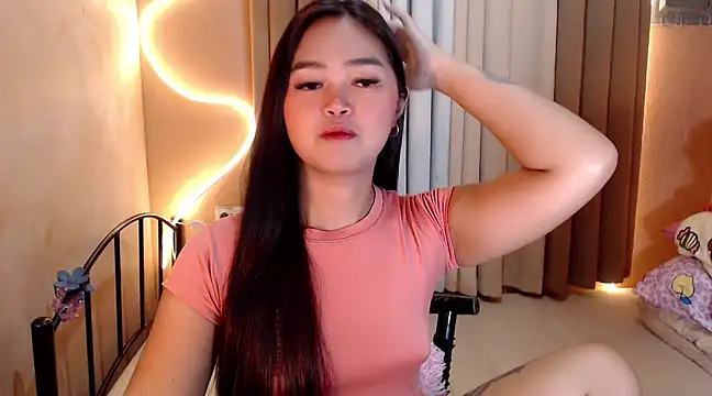 Snapshot of Itsme_claire chatting on March 12, 8:31 pm Itsme claire online show from March 12, 8:31 pm