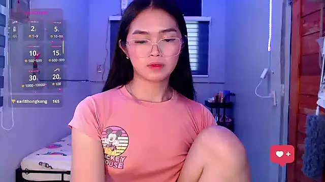 Snapshot of Itsme_claire chatting on September 28, 3:05 am Itsme claire online show from September 28, 3:05 am