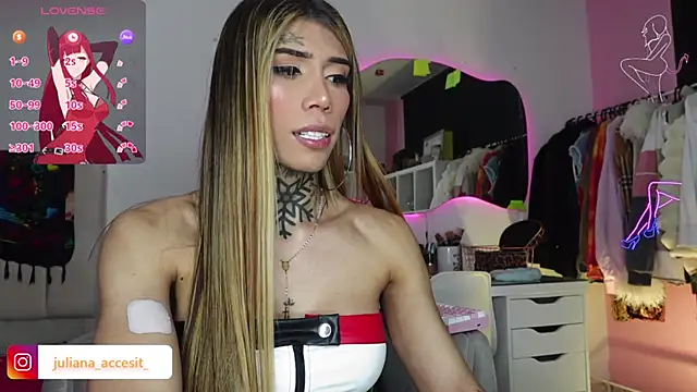 caroline cossei online show from January 11, 5:51 pm