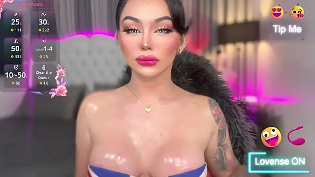 Snapshot of sassy_olivia chatting on September 28, 1:32 pm sassy olivia online show from September 28, 1:32 pm