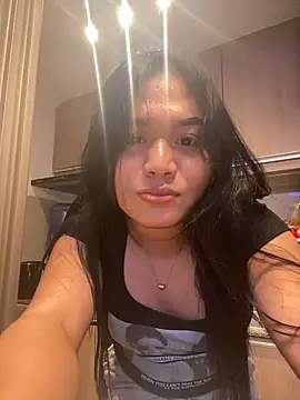 junealovexx online show from September 18, 1:49 pm