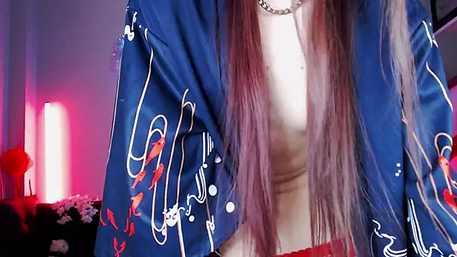 Wildorchid  online show from February 8, 5:40 am