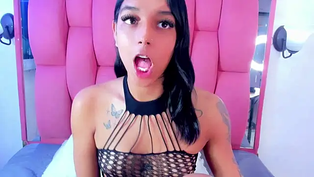 XXVIOLETTAXX online show from December 18, 1:56 pm