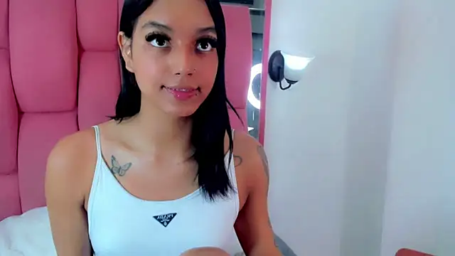 XXVIOLETTAXX online show from December 19, 2:02 pm