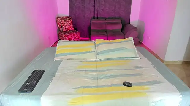 Snapshot of Fairycandyx chatting on March 8, 5:59 am Fairycandyx online show from March 8, 5:59 am