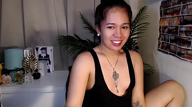 Snapshot of mariefox_xxx chatting on March 3, 6:45 am mariefox xxx online show from March 3, 6:45 am