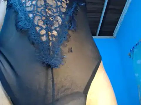 Snapshot of anna_dolls_ chatting on December 28, 5:44 am anna dolls online show from December 28, 5:44 am