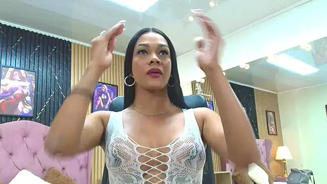 Snapshot of BARBIE_BROWNN chatting on September 9, 2:05 pm BARBIE BROWNN online show from September 9, 2:05 pm