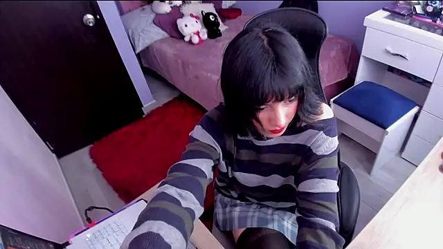 Snapshot of Room312_ chatting on January 21, 5:05 pm Room312 online show from January 21, 5:05 pm
