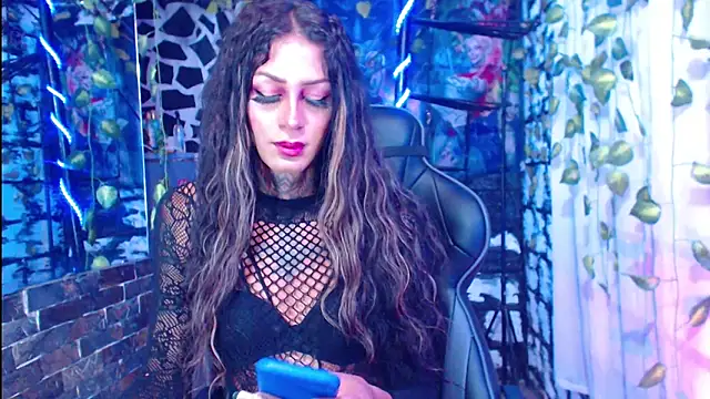 Snapshot of kissingdevil chatting on January 16, 8:46 pm kissingdevil online show from January 16, 8:46 pm