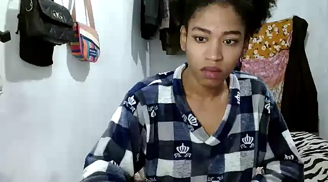 angelamarie1 online show from March 13, 11:08 am