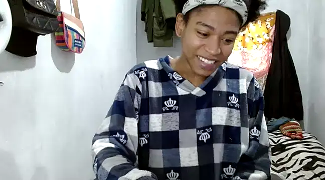 angelamarie1 online show from March 15, 12:33 pm